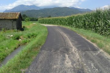 Rifacimento di tappetino d'usura su porzioni di Strada Braide e Strada Avaro