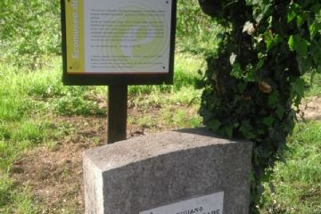 Installazione di due nuove "bacheche della memoria" presso il cimitero e la località Torretti