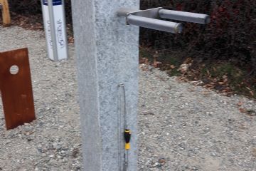 Nell'ambito del progetto sovracomunale Upslowtour installazione di colonnine per ricarica e-bike e ciclototem in P.za S.Maria e parcheggio Belvedere
