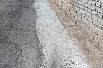 Realizzazione cunetta per raccolta acque lungo Via San Michele