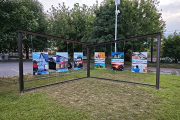 Installazione pannelli educativi a tema ambientale presso l'area oggetto di finanziamento europeo GAL in Piazza Giretti e installazione impianto di videosorveglianza. Nuovi murales a cura del progetto "Bolle e Sapone" per il contrasto al disagio giovanile (finanziamento Regione Piemonte).