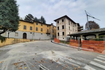 Interventi per la riqualificazione e messa in sicurezza della viabilità pedonale lungo Via Vittorio Emanuele II, con rifacimento rete di raccolta acque meteoriche (ottobre-novembre 2020)