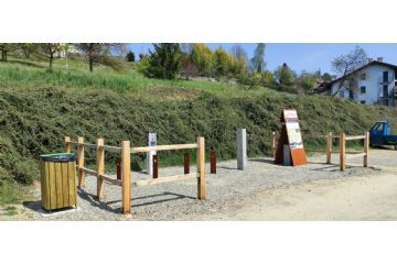 Nell'ambito del progetto sovracomunale Upslowtour installazione di colonnine per ricarica e-bike e ciclototem in P.za S.Maria e parcheggio Belvedere