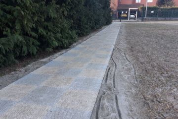 Realizzazione vialetto d'accesso alle scuole da Via Bollea