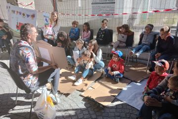 Sfilata carri, festa in paese 